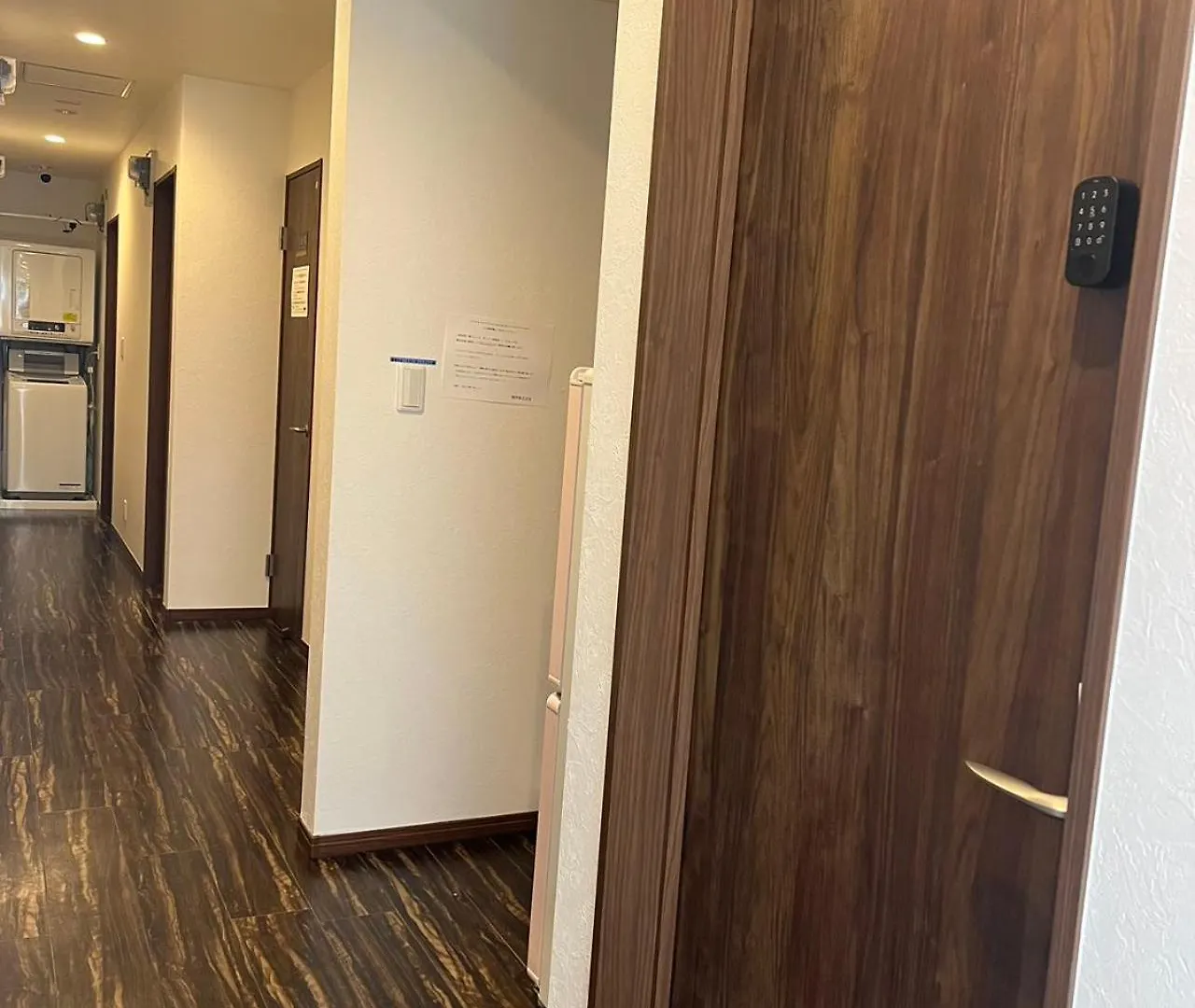 Tokyo One Hostel 0*,
